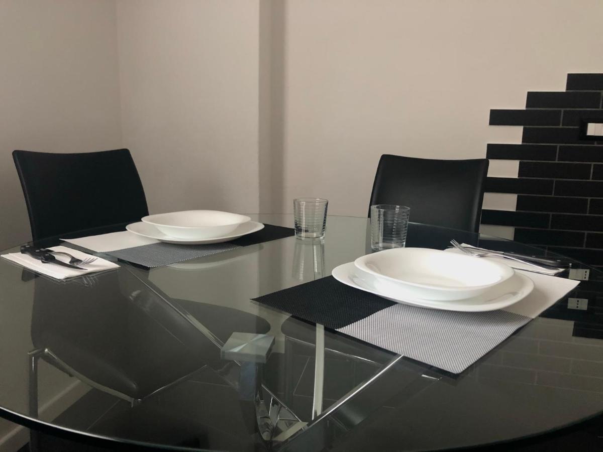 Blaxej, Nel Cuore Di Verona, Moderno Ed Elegante, 4 Posti Letto, Wi-Fi, Self Check In Apartment Bagian luar foto