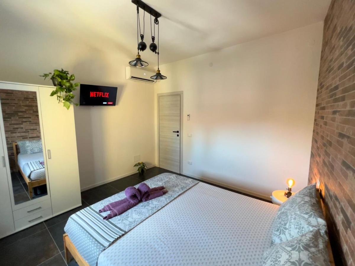 Blaxej, Nel Cuore Di Verona, Moderno Ed Elegante, 4 Posti Letto, Wi-Fi, Self Check In Apartment Bagian luar foto