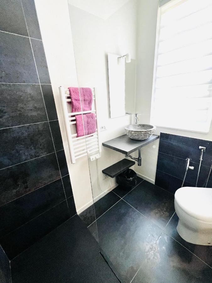 Blaxej, Nel Cuore Di Verona, Moderno Ed Elegante, 4 Posti Letto, Wi-Fi, Self Check In Apartment Bagian luar foto
